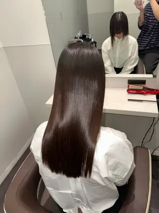 セミロング Wisteria所属・美髪特化✨ 伊織✨縮毛矯正✨のヘアスタイル