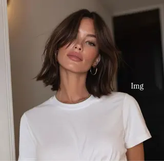 ミディアム ホリグチ ルナのヘアスタイル