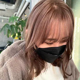 セミロング カラー ヘアアレンジ TIDEHAIR SHIHOのヘアスタイル