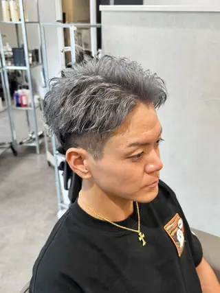 カラー メンズ Salon de Qualia(サロンドクオリア)所属・杉下　涼/ハイトーン /髪質改善/パーマのヘアスタイル