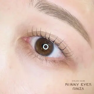 マツエク・マツパ Bunnyeyes 村岸の眉毛・アイブロウイメージ