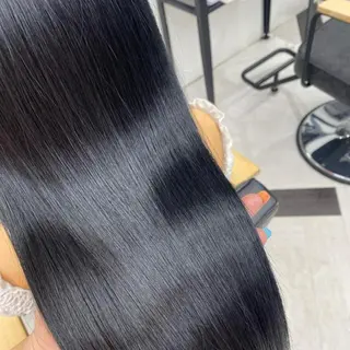 ショート カラー パーマ ヘアアレンジ メンズ キッズ ネイル マツエク・マツパ アイブロウ mona/ ストレートスタイル✨のヘアスタイル