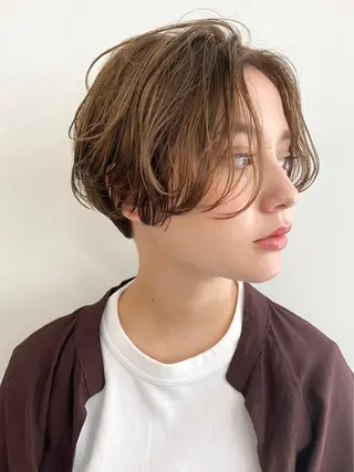 ショート カラー fifth 小関 伊吹のヘアスタイル