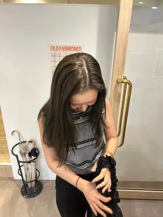 ロング H女性専用サロン梅田所属・伊澤 紗弥のヘアスタイル