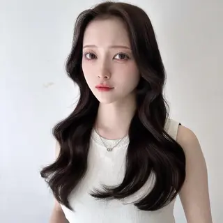 ロング 🎀ツヤ髪/韓国 ヘアミカ🎀のヘアスタイル