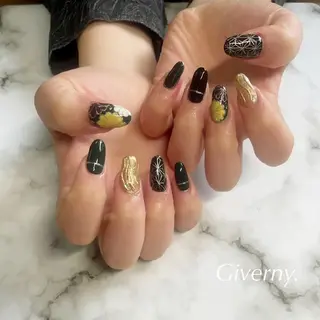 ネイル Giverny .のネイルデザイン