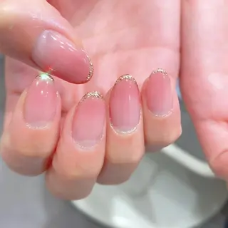 ネイル gluck(グリュック)所属・なかがわ まゆこのネイルデザイン