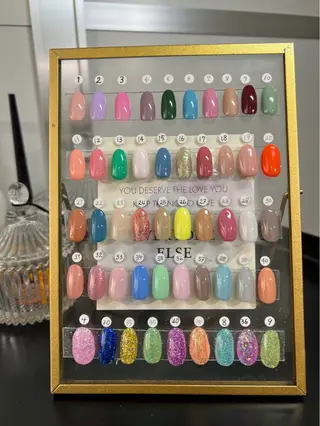 ミディアム ネイリストアカデミー 田中のネイルデザイン