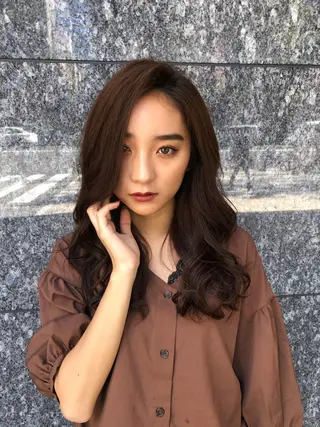 ロング カラー ヘアアレンジ 【似合うが見つかる】 Hanaのヘアスタイル