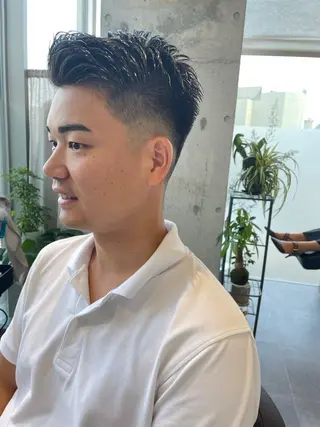 メンズ YinYang所属・川﨑 章弘のヘアスタイル