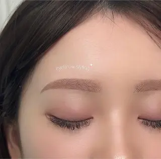 アイブロウ Une fleur sakiの眉毛・アイブロウイメージ