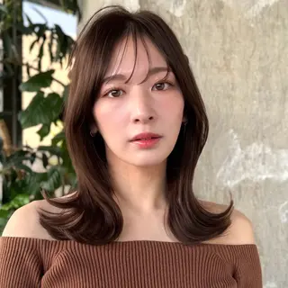 セミロング レイヤー特化/小顔顔 周り/セノ/表参道のヘアスタイル