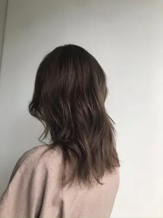 ミディアム カラー les baladins du miroir所属・🍃YURI 🍃のヘアスタイル