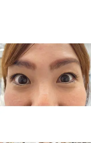 マツエク・マツパ Lian de FLOAT所属・西山 英美佳の眉毛・アイブロウイメージ