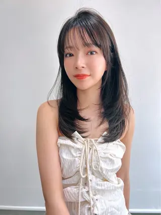 セミロング 透明感カラー💙 髪質改善✨タイガ✨のヘアスタイル