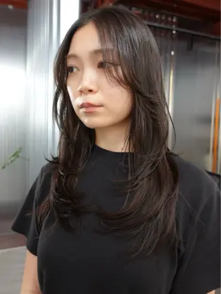ロング ［  ］Shiro所属・Shiro RENのヘアスタイル