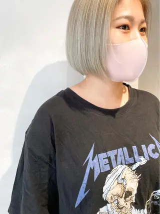 ショート カラー ヘアアレンジ #ブリーチカラー Akihoのヘアスタイル