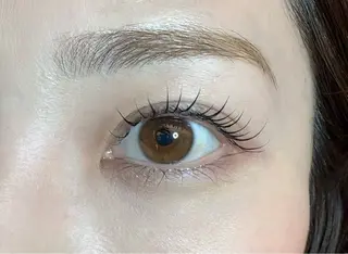 マツエク・マツパ 安藤 まりのヘアスタイル