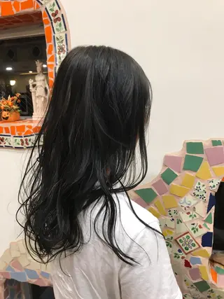 ロング カラー コロレ所属・赤松 孝亮のヘアスタイル