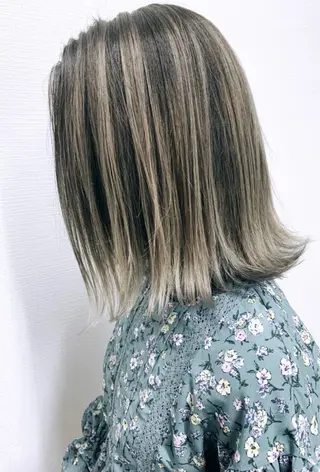 ショート カラー Rover ローバーのヘアスタイル