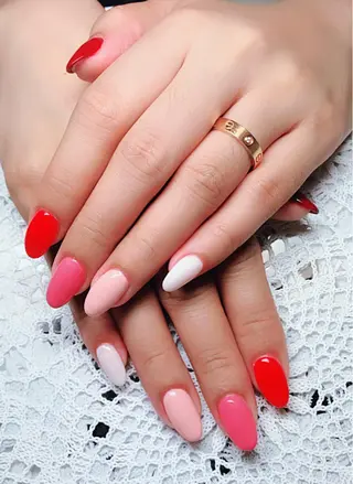 ネイル ゲン レイカのネイルデザイン