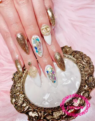 ネイル CROWN プライベートサロンのネイルデザイン