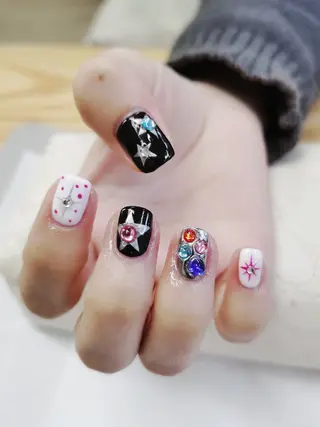 ネイル ノブ.ネイルサロン所属・ノブ ネイルのネイルデザイン