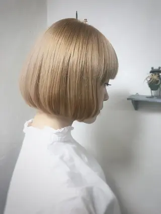 ショート カラー パーマ ヘアアレンジ 推し活専用 【派手髪】飯野ゆかりのヘアスタイル