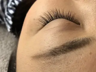 マツエク・マツパ Lily Eye&Nailのネイルデザイン