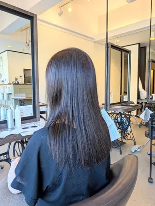 ロング 吉田 彩のヘアスタイル