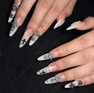 ネイル エ リのネイルデザイン