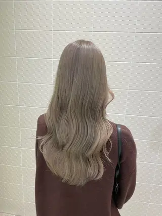 ロング カラー ZELE新瑞橋店所属・吉川 璃々花のヘアスタイル