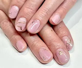 ネイル CECIL beauty labo所属・田中 梨奈のネイルデザイン