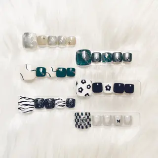 ネイル ゴテゴテ💙ワンホン リオナのネイルデザイン