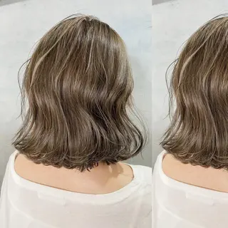 ミディアム カラー ツキノキ ミナのヘアスタイル