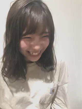 ミディアム 川越 輝梨奈のヘアスタイル