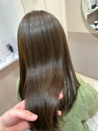 ロング チナツ ，のヘアスタイル