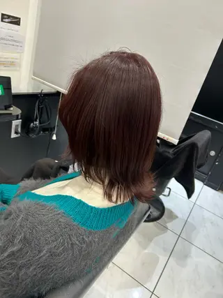 ミディアム カラー 長田 麻友子のヘアスタイル