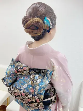 ヘアアレンジ GRANLUSSO 〜グランルッソ駅前店所属・木口 嘉美のヘアスタイル