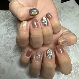 ネイル repos~ルポ~所属・里見 麗のネイルデザイン