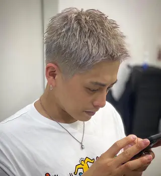 カラー メンズ 断髪刈舞所属・大月 優汰のヘアスタイル