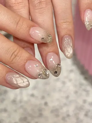 ネイル émure. パラジェル認定サロンのネイルデザイン