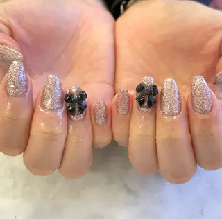 ネイル Bianca関内 USUI🐢のネイルデザイン