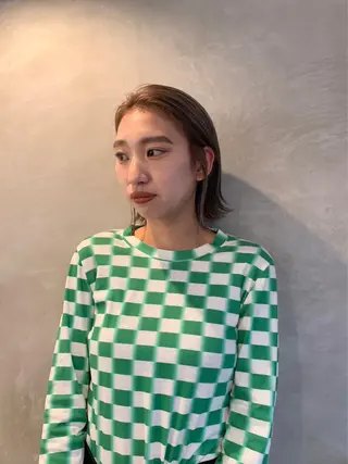 ミディアム カラー 渋谷 留菜のヘアスタイル