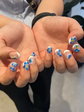 ネイル オタク美容師🛍/ 酸性ストレート/艶髪のヘアスタイル