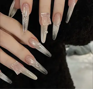 ネイル D-BEAUTY Nailsalonのネイルデザイン