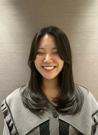 セミロング 津田 幹太のヘアスタイル