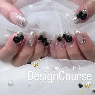 ネイル 🧁fein. nana🩵のネイルデザイン