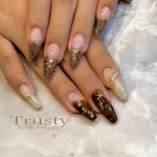 ネイル Trusty新小岩 杉山のネイルデザイン