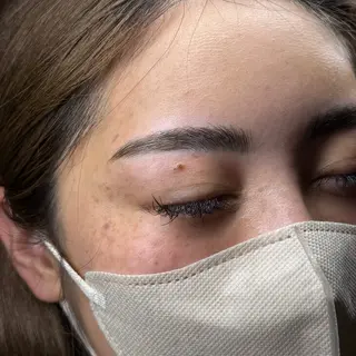 アイブロウ 𝐫𝐚𝐢 𝐧𝐚𝐢𝐥の眉毛・アイブロウイメージ